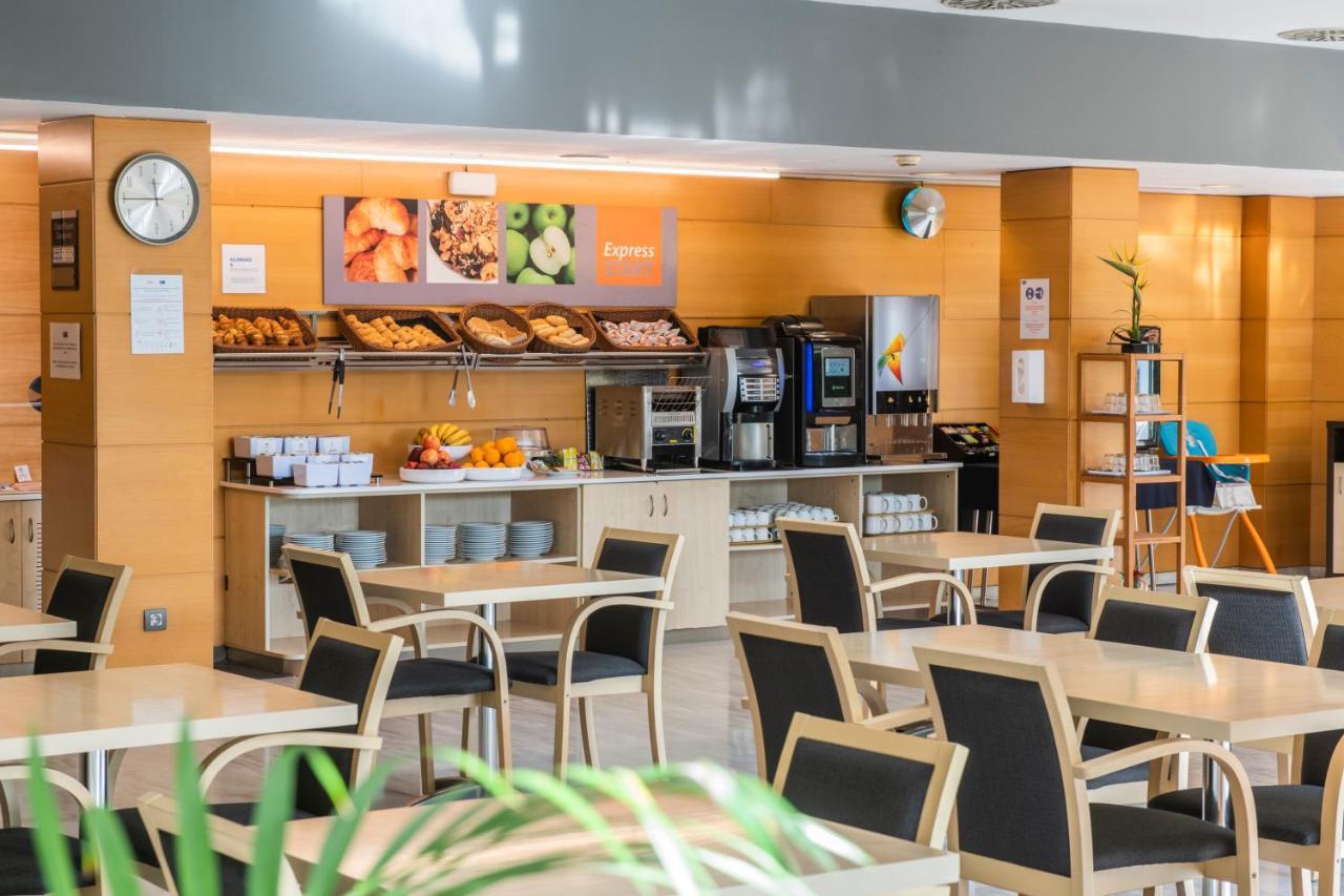 Holiday Inn Express Barcelona - Montmelo By Ihg Granollers Exteriér fotografie