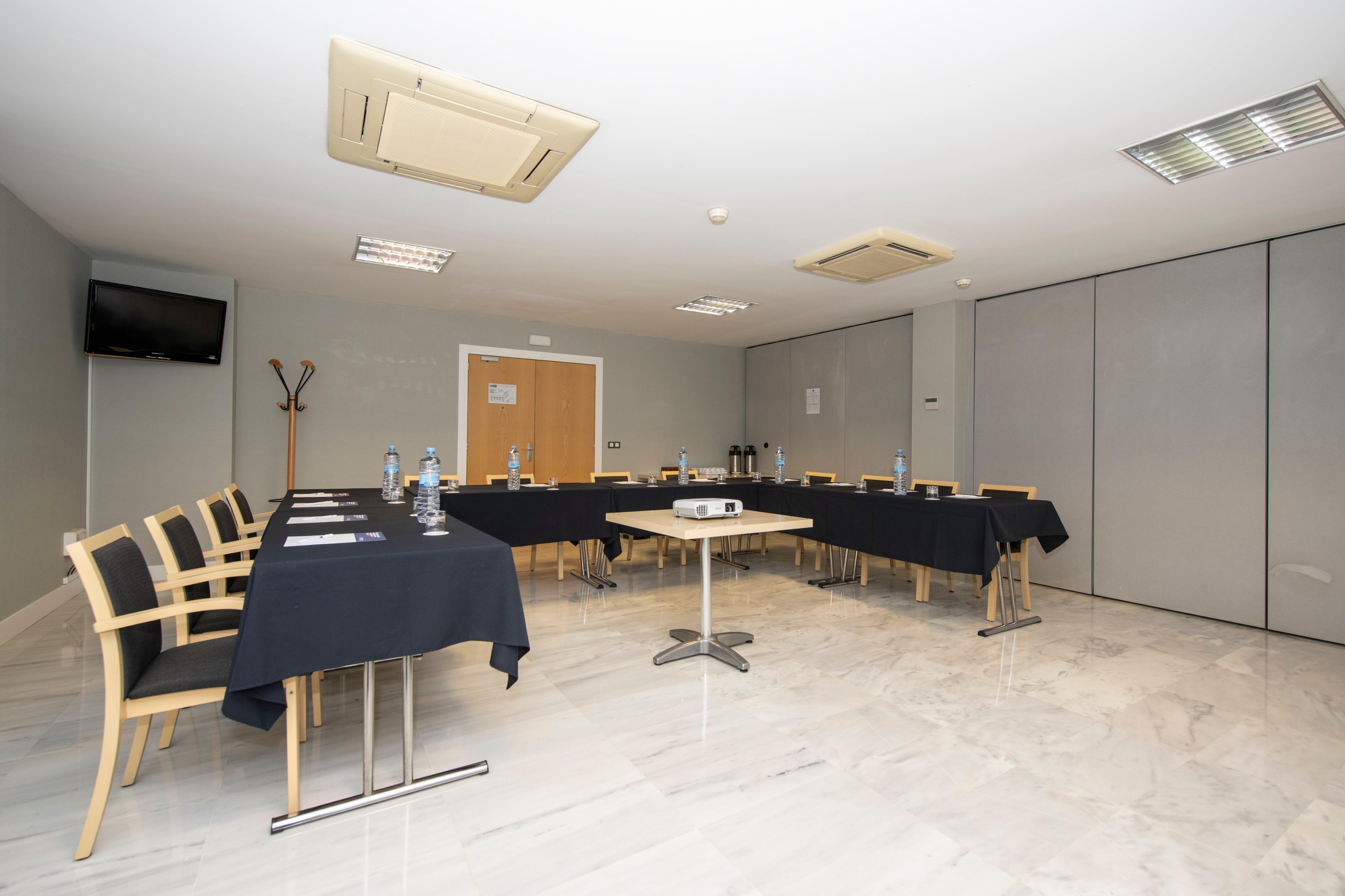 Holiday Inn Express Barcelona - Montmelo By Ihg Granollers Exteriér fotografie