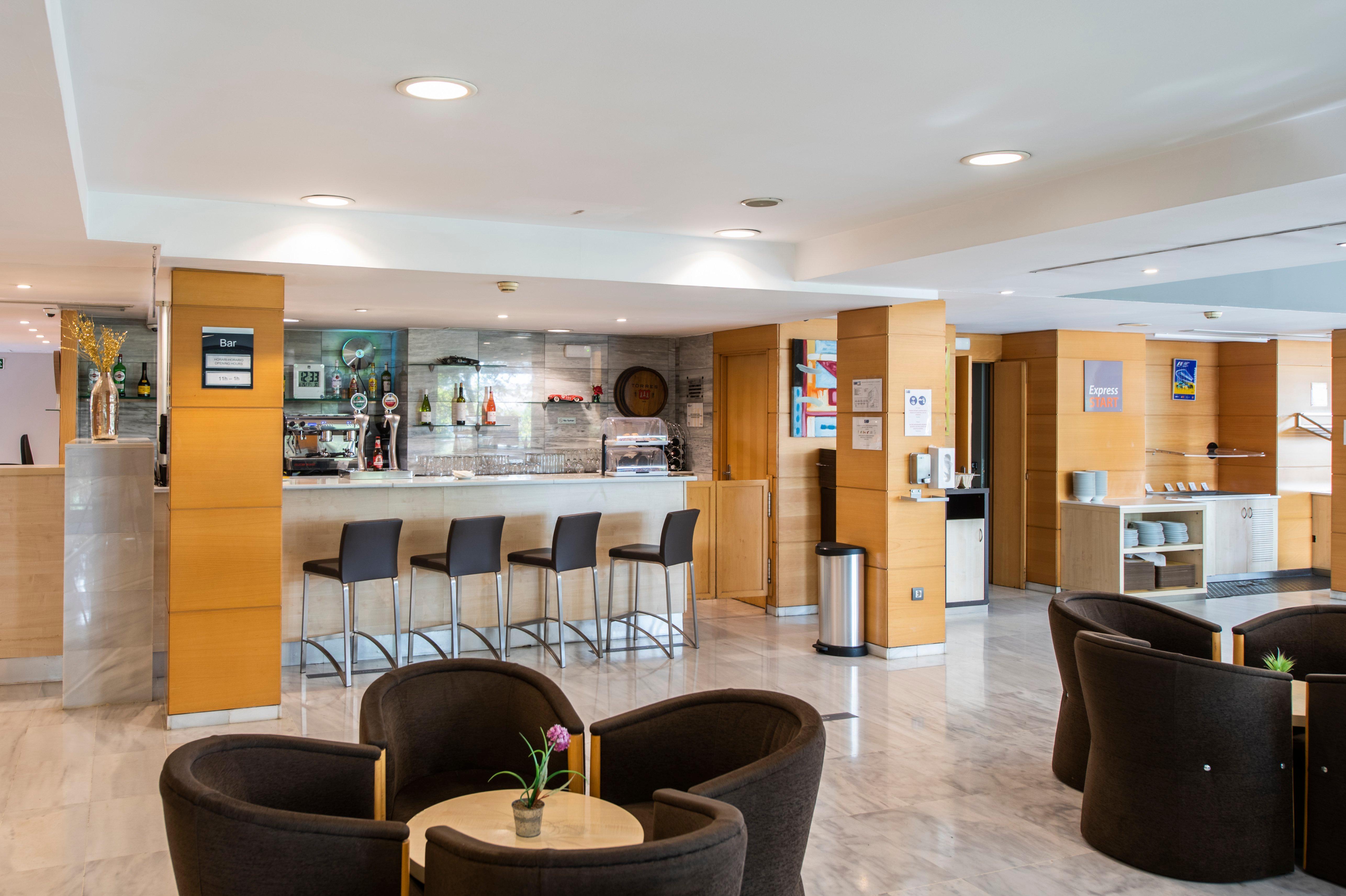 Holiday Inn Express Barcelona - Montmelo By Ihg Granollers Exteriér fotografie