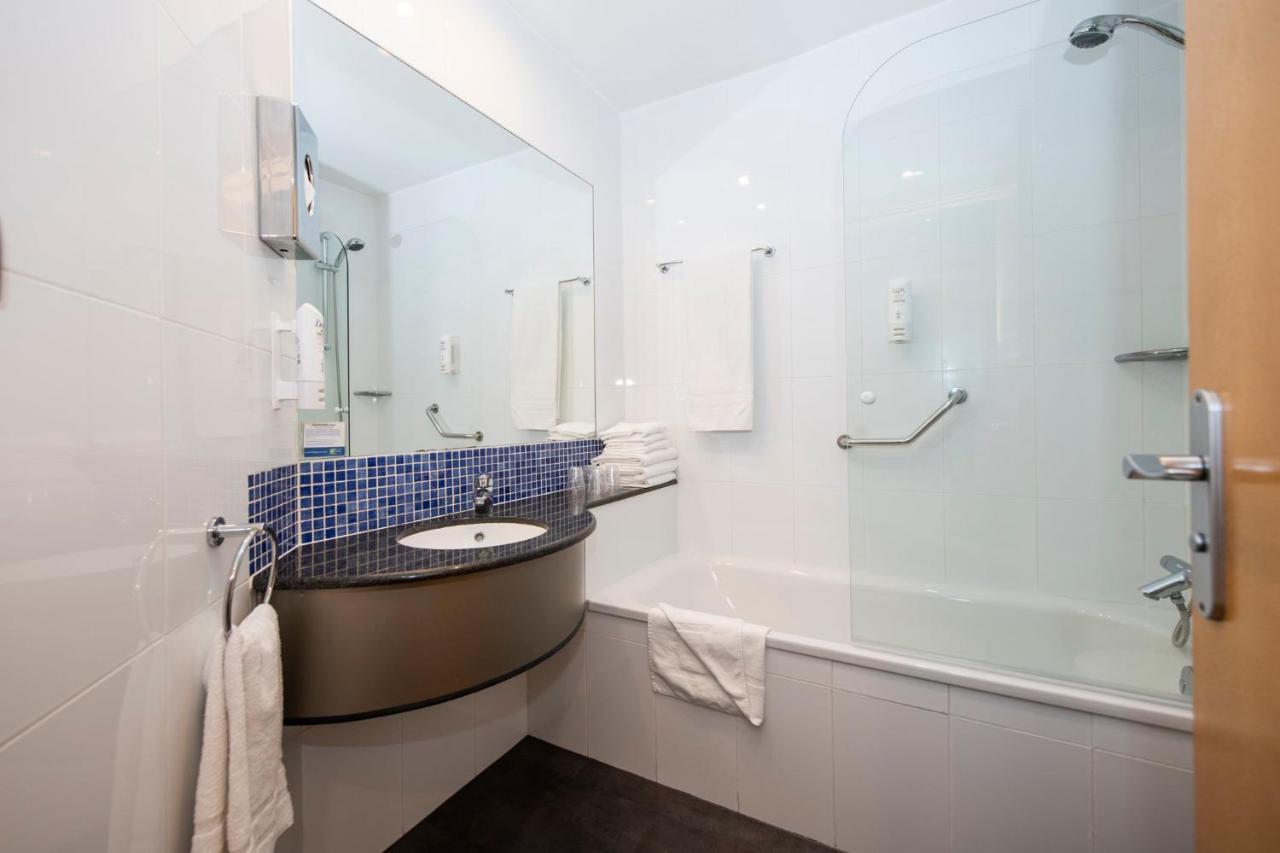 Holiday Inn Express Barcelona - Montmelo By Ihg Granollers Exteriér fotografie